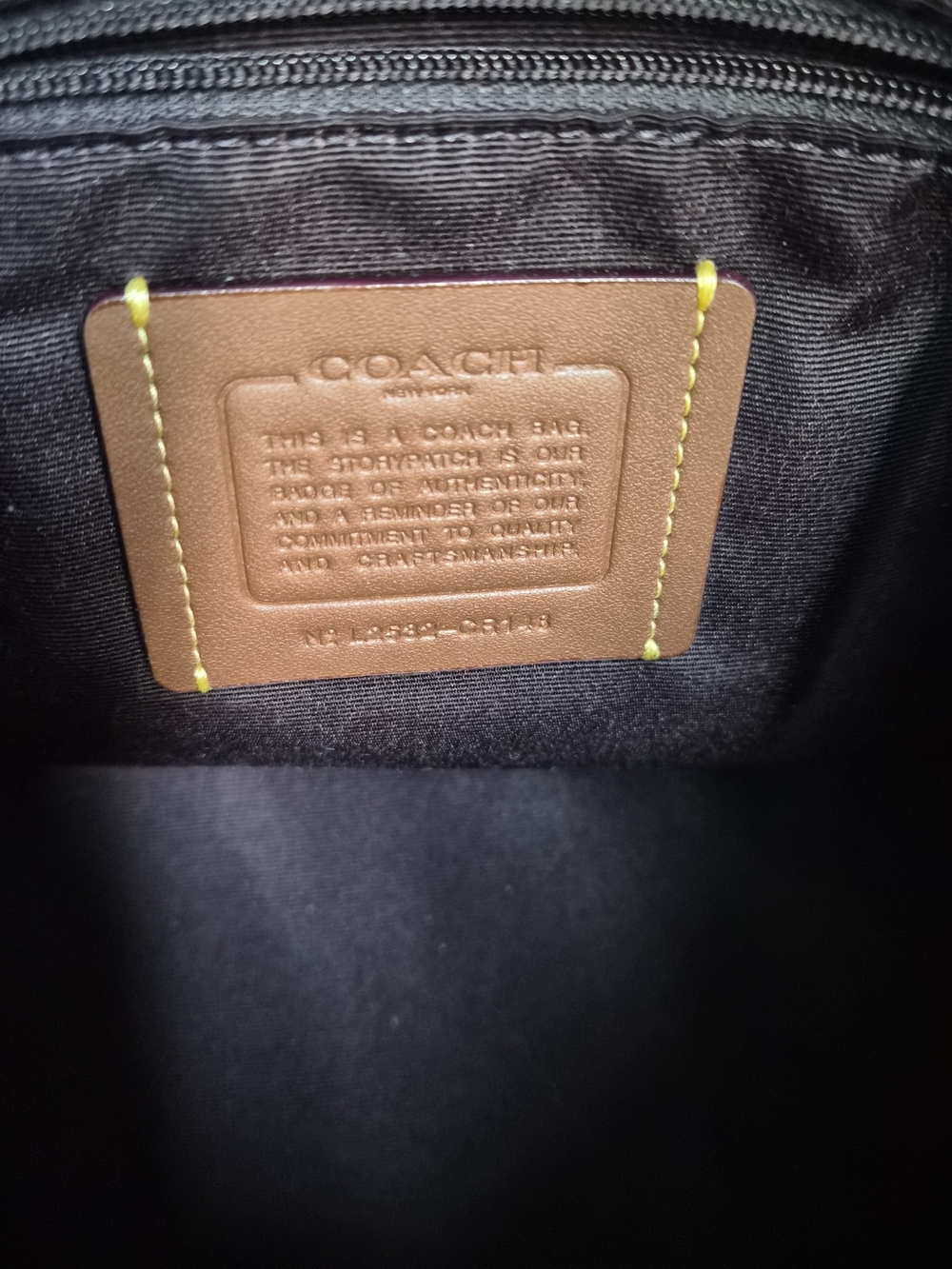 Coach Crossbody Bag - Picture 6 of 9